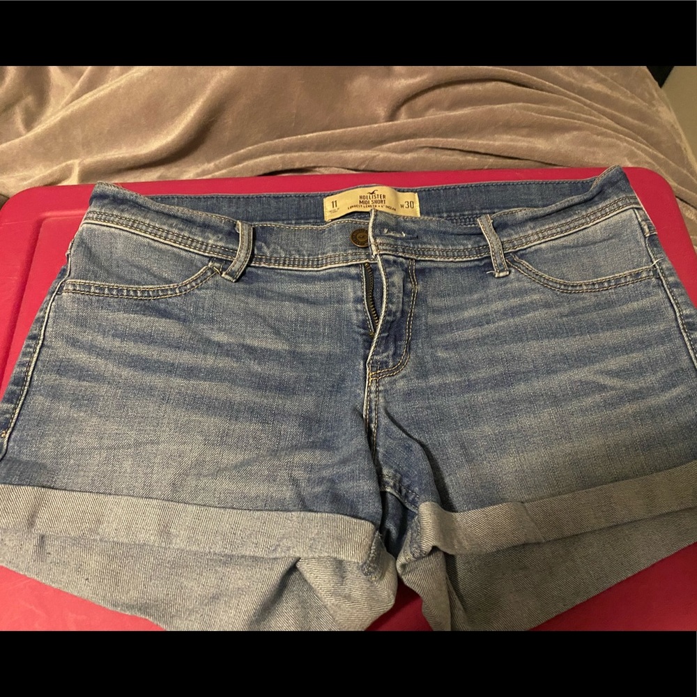 Hollister midi length shorts